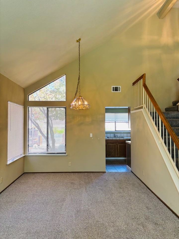 2444 Mainsail Ct - Photo 3 of 21