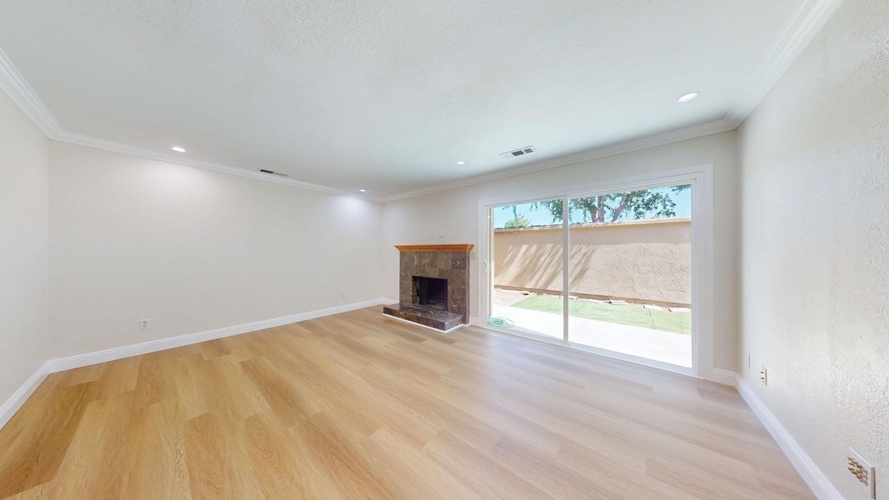 4001 Dale Rd #E - Photo 4 of 19