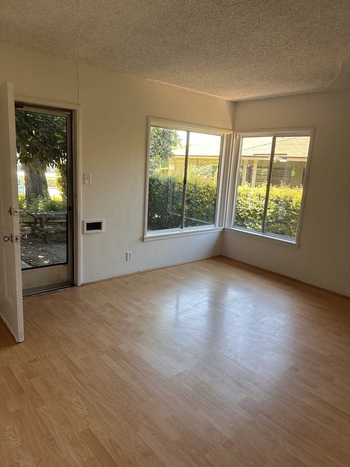 1137 N Verdugo Rd #1137 - Photo 2 of 13