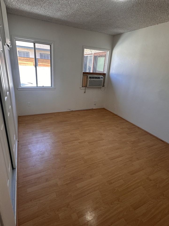 1137 N Verdugo Rd #1137 - Photo 5 of 13