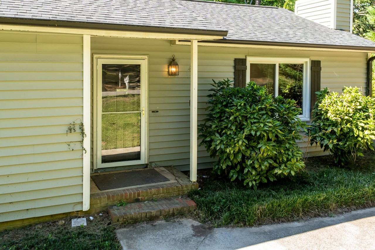 102 Mcintosh Ct - Photo 3 of 32