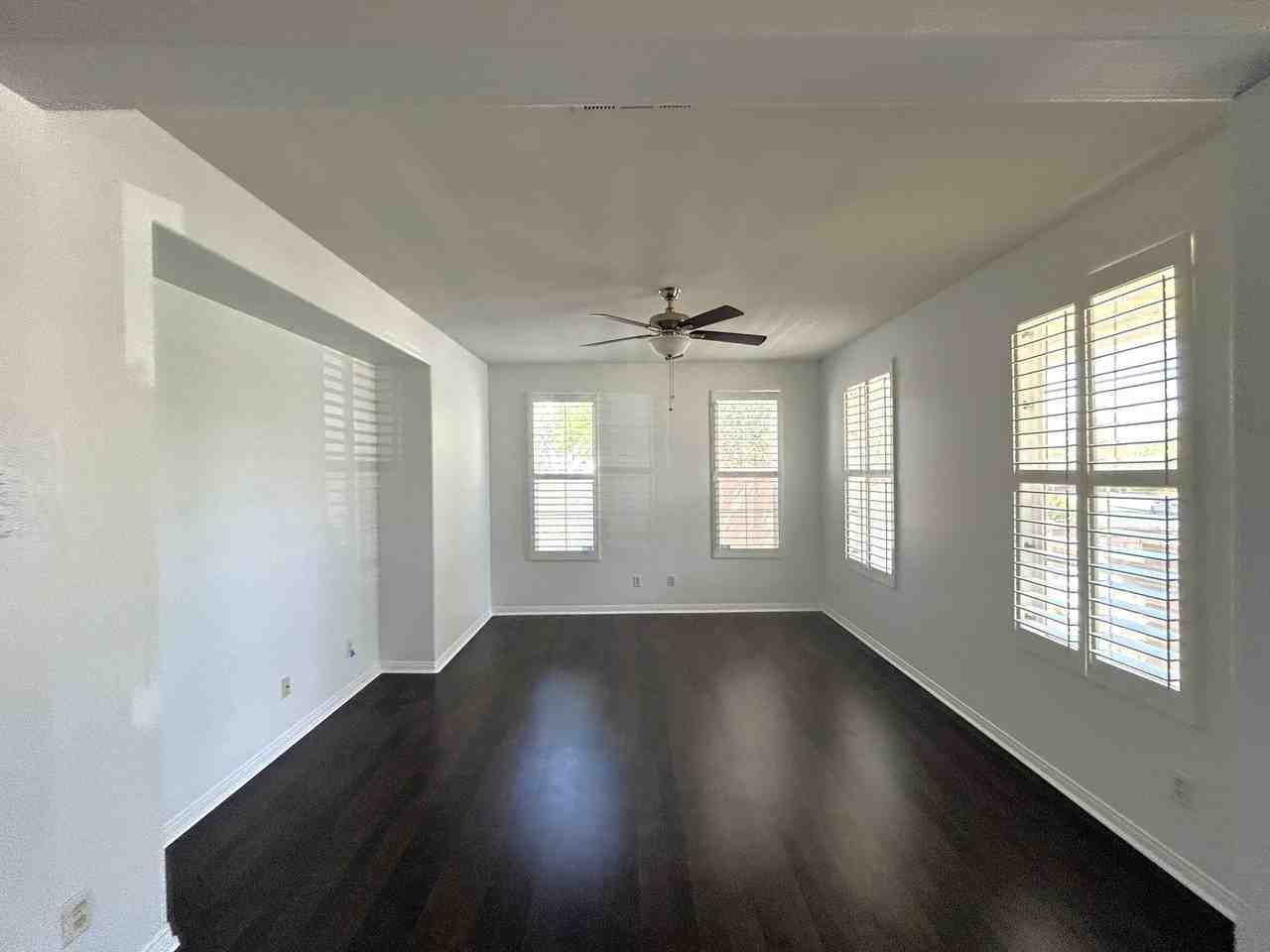 25380 Coral Canyon Rd - Photo 4 of 50