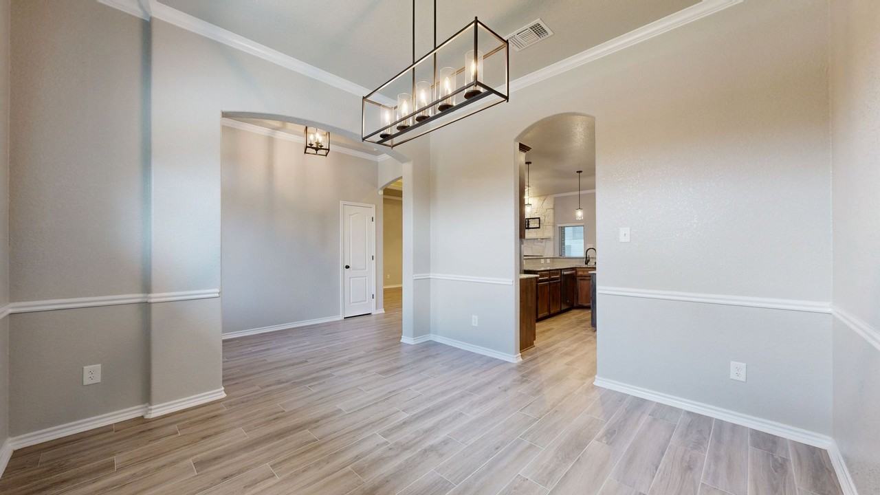 7709 Silicon Dr - Photo 4 of 44