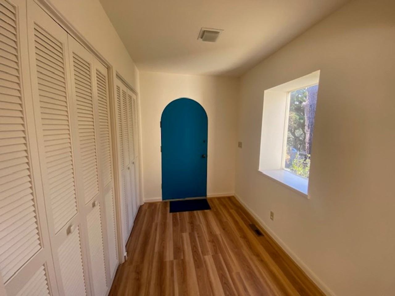 221 9th Ave - Photo 4 of 40