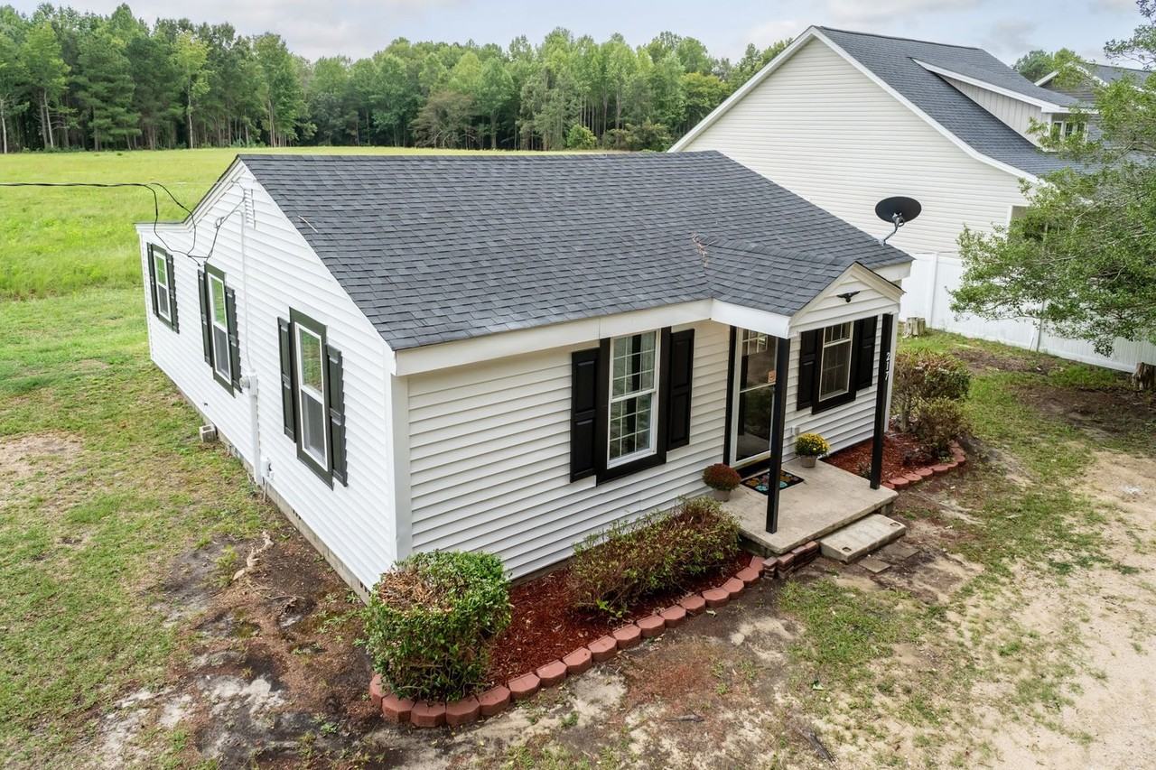 217 Aviation Ave - Photo 4 of 25