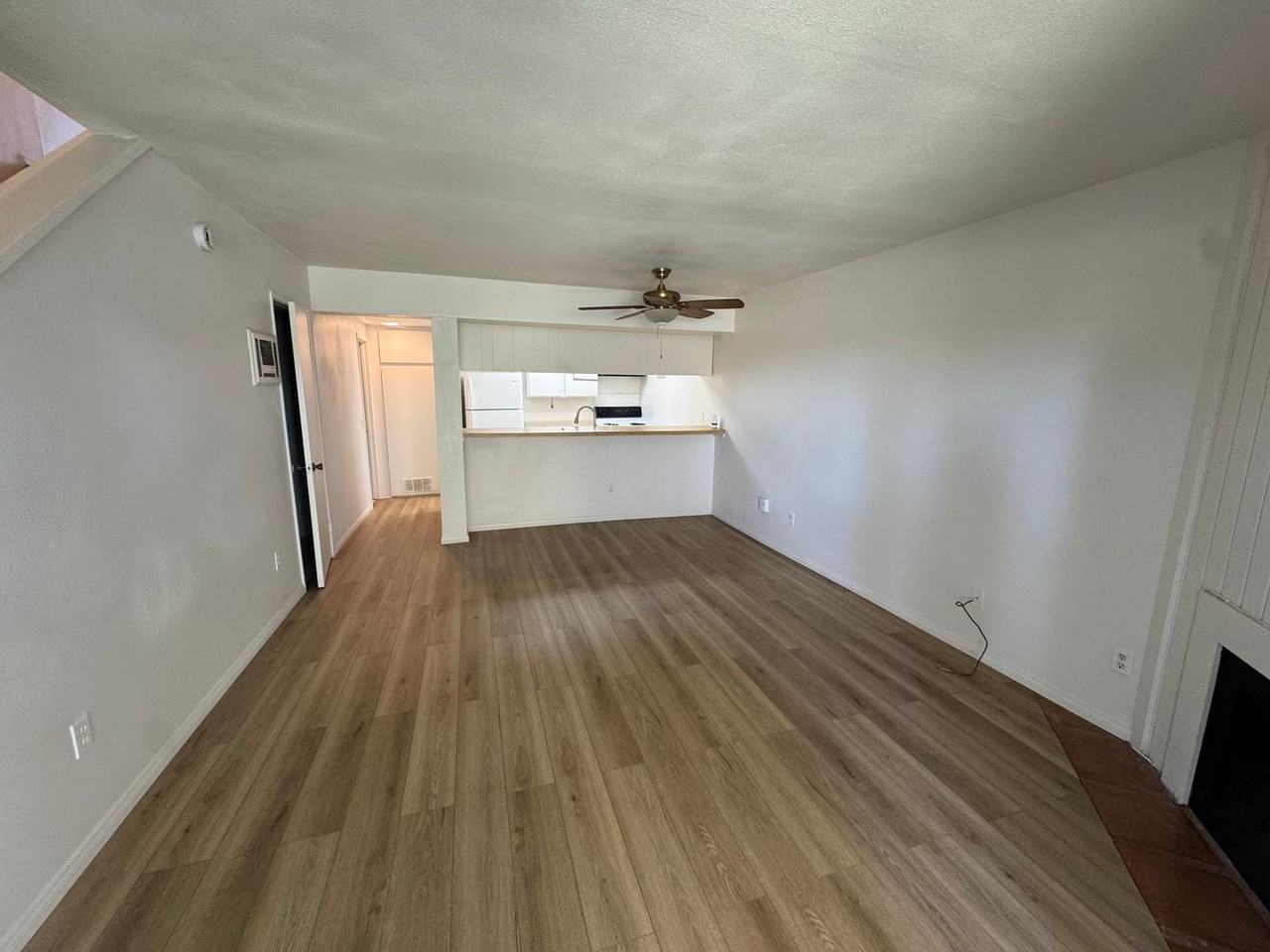 242 S Pierce St - Photo 5 of 22
