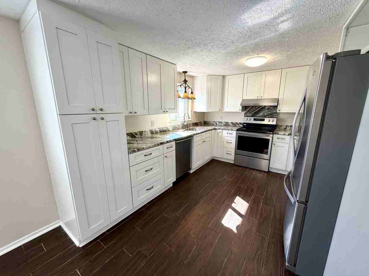 6210 Pridgen St - Photo 4 of 21