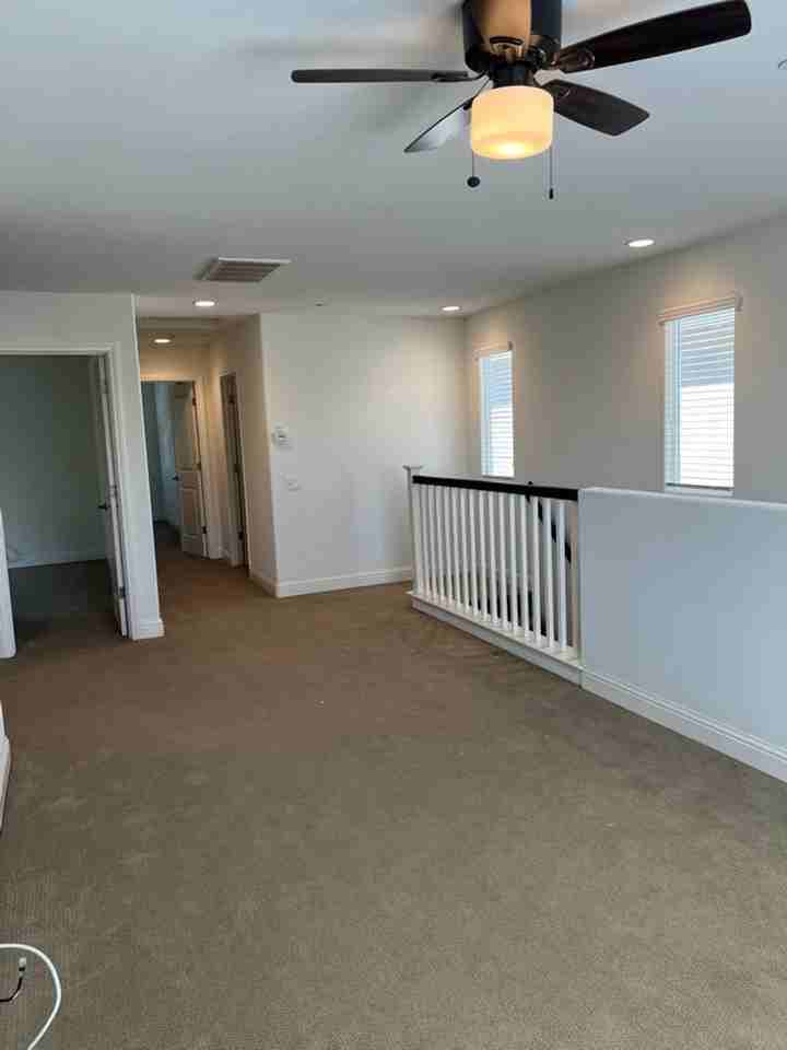 1943 Sterling Pl - Photo 7 of 17