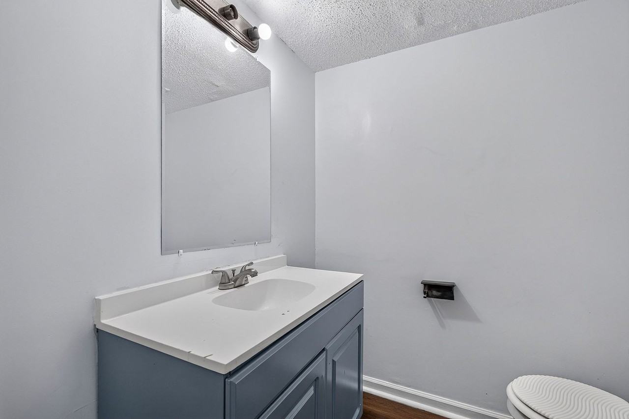 7591 Hunters Ridge Ln - Photo 6 of 21
