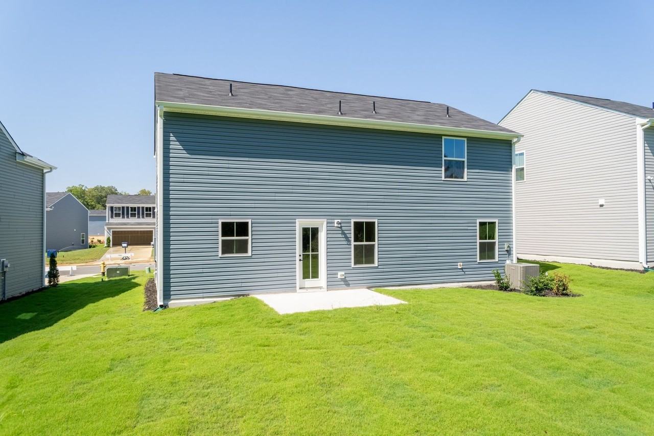 821 Jasmine St - Photo 7 of 32