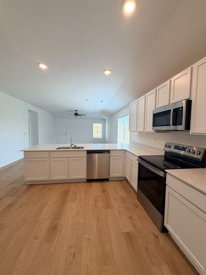 1644 Rambling Brook Dr - Photo 6 of 22