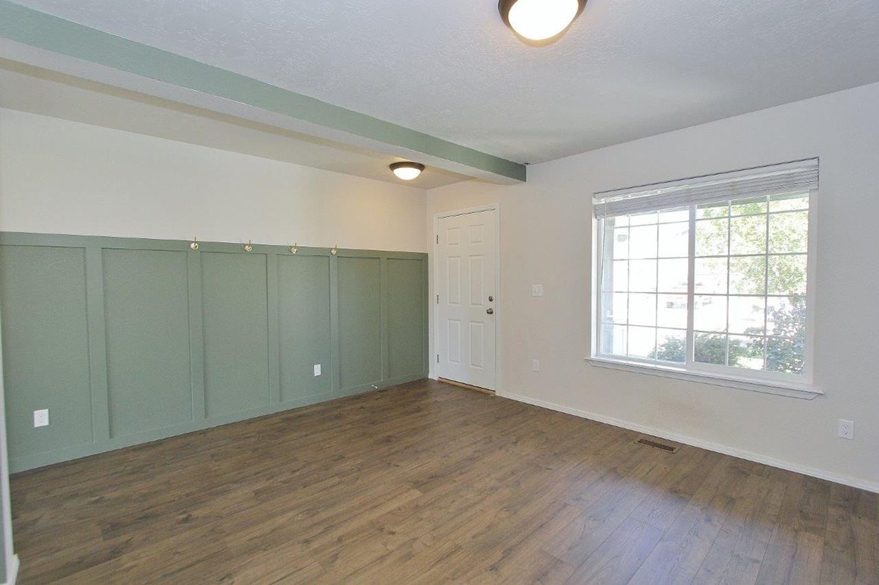 13695 Pensacola St - Photo 5 of 29