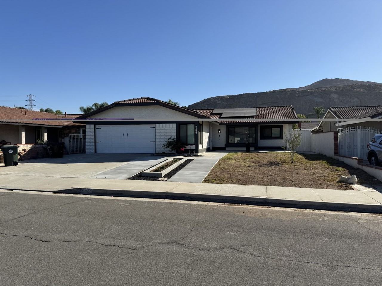 2892 Heller Dr - Photo 2 of 26