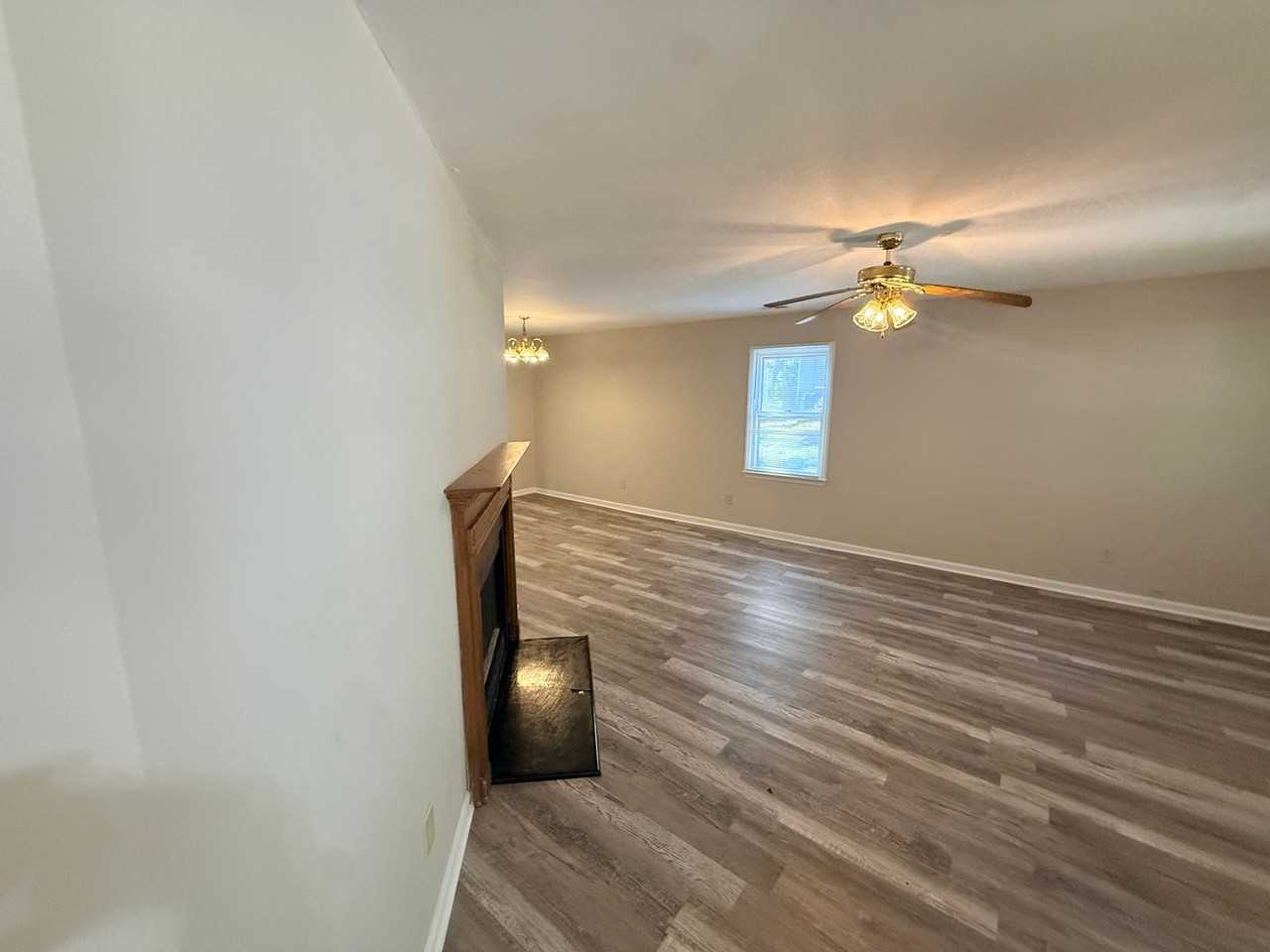 5932 Loch Arbor Ln - Photo 3 of 21