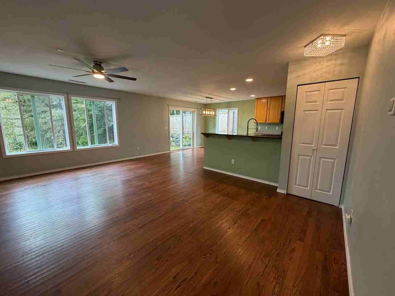1924 Jensen Ave - Photo 3 of 28