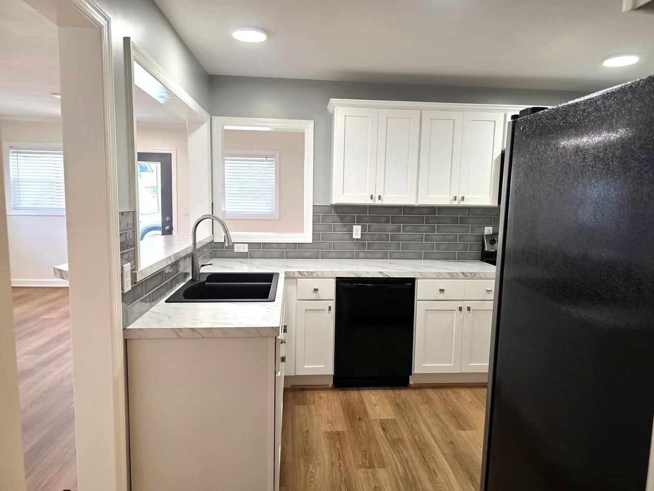 1358 Ararat Rd - Photo 6 of 22
