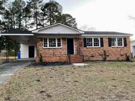 featured image of 825 Oakcrest Dr