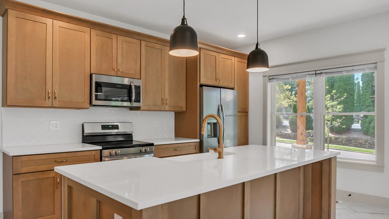 1104 N Grant St - Photo 3 of 17