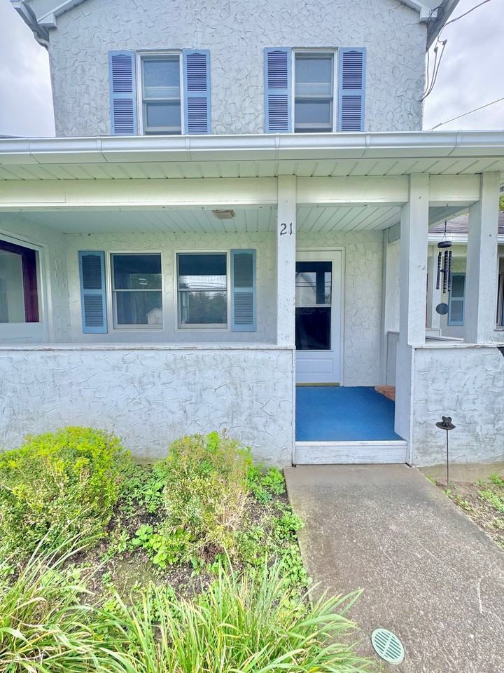 21 Victor Mendon Rd #1 - Photo 3 of 20