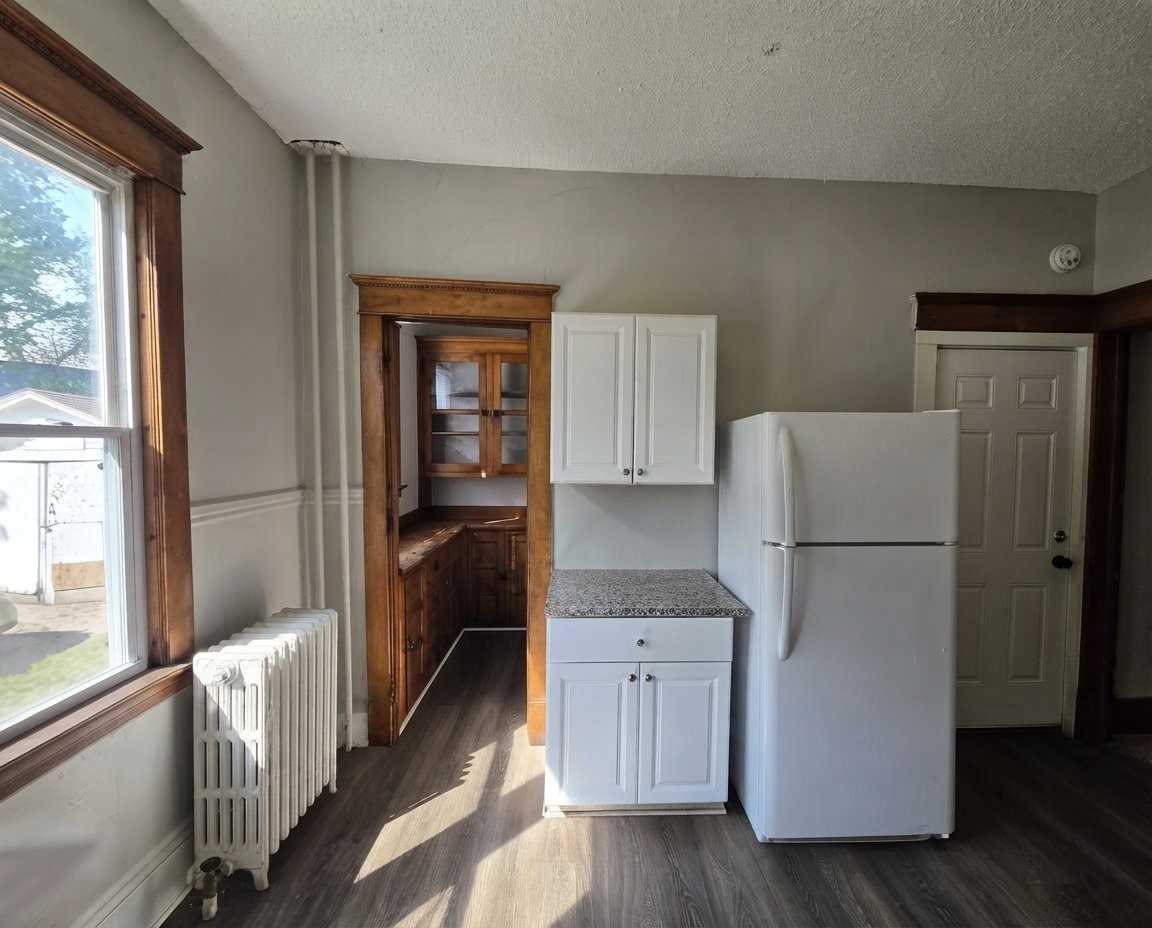 1414 Golden Valley Rd #1 - Photo 5 of 20