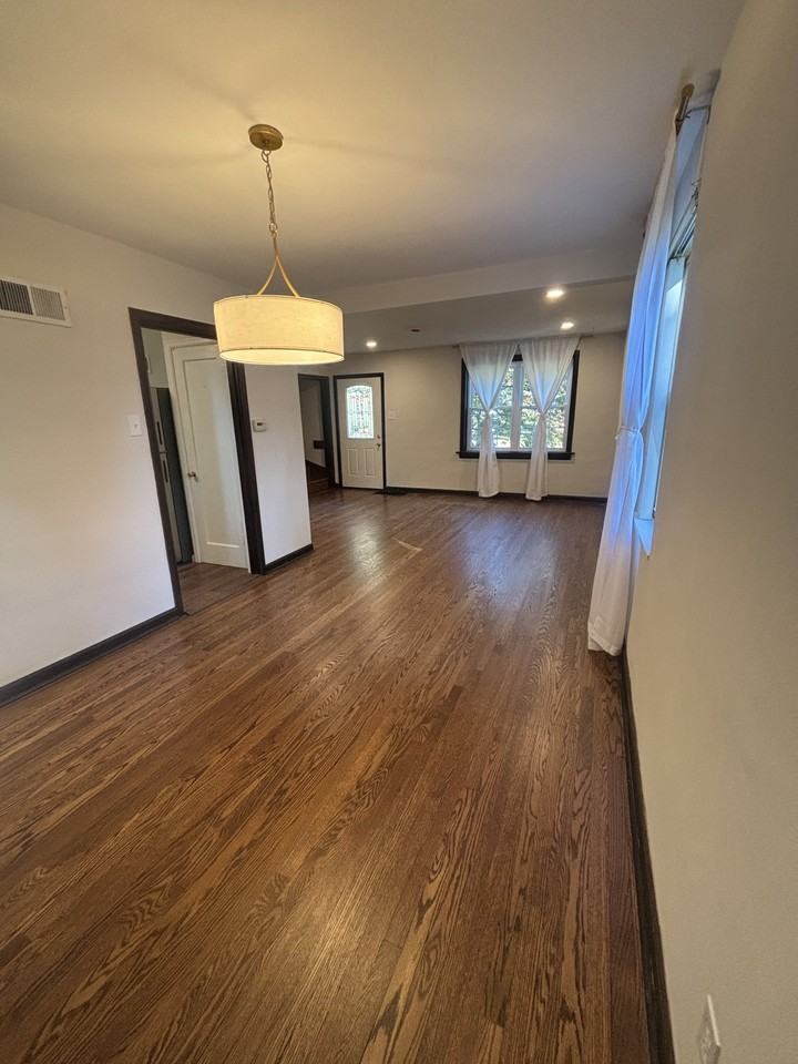 8616 Belhaven Dr - Photo 3 of 16