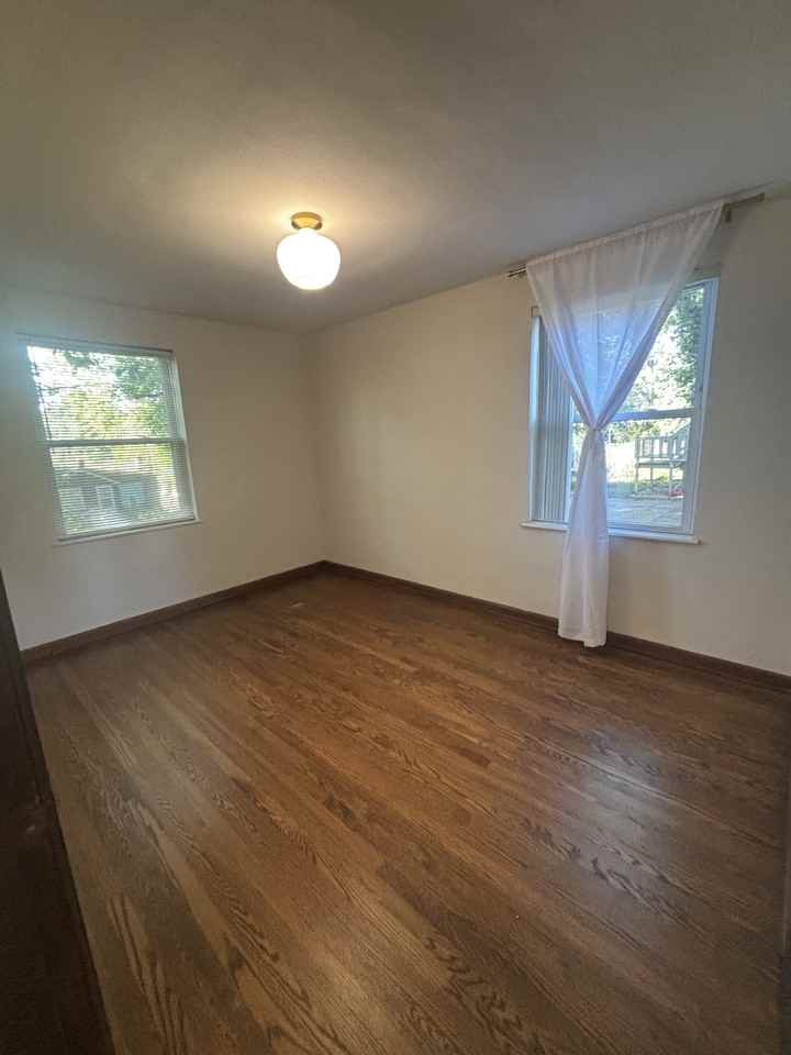 8616 Belhaven Dr - Photo 6 of 16