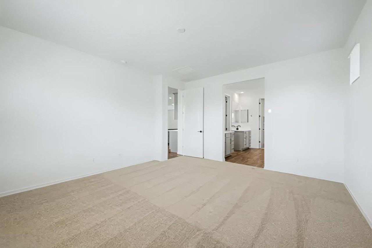 34380 N Timberlake Mnr - Photo 6 of 24