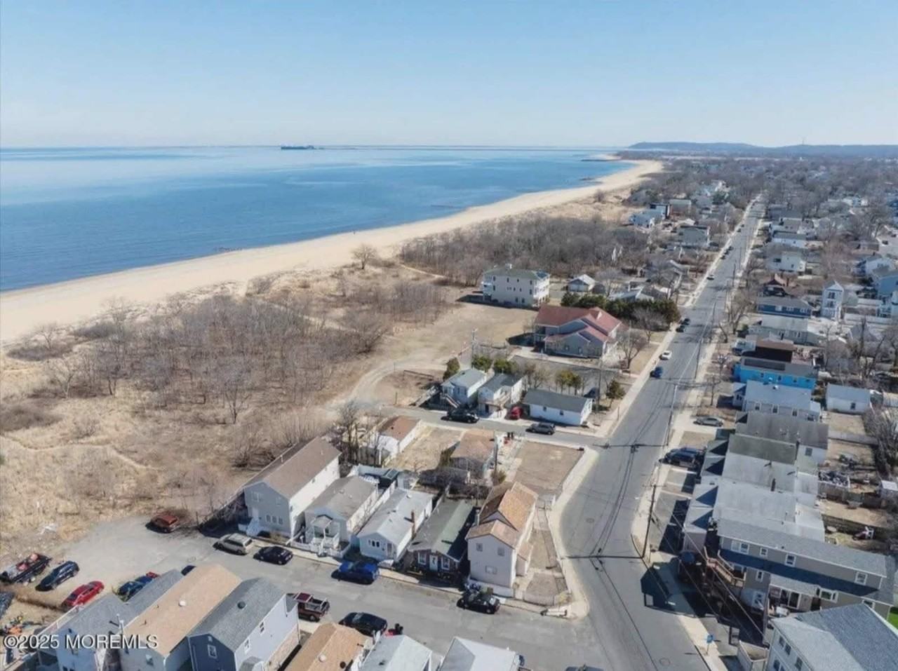 35 Shore Blvd - Photo 6 of 8