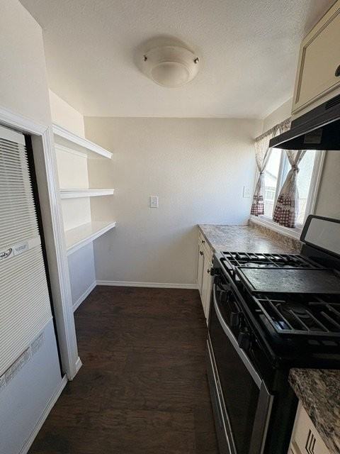 435 E Gardena Blvd - Photo 4 of 12