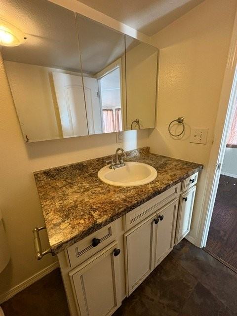 435 E Gardena Blvd - Photo 7 of 12