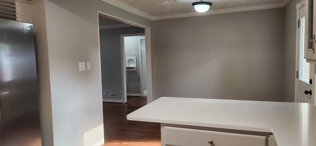 1807 Angeline St - Photo 6 of 20
