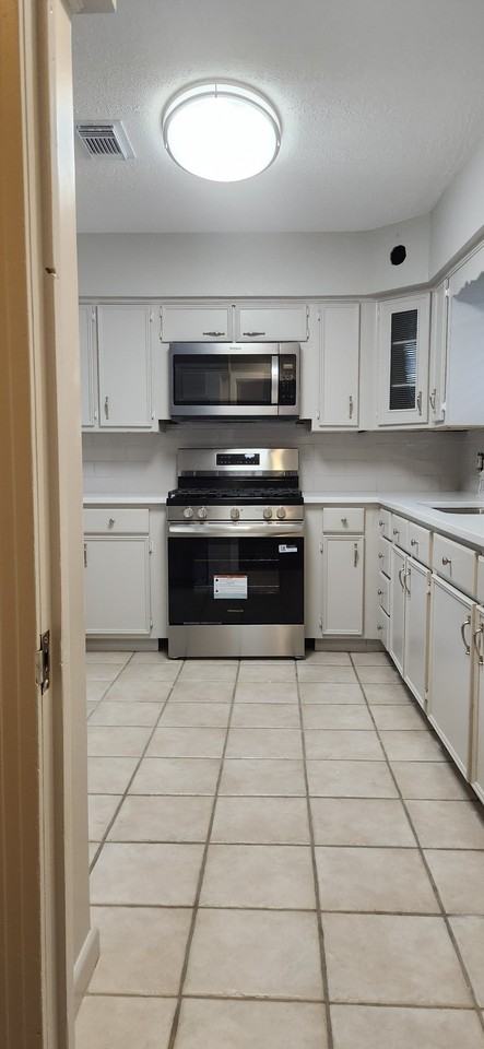1807 Angeline St - Photo 7 of 20