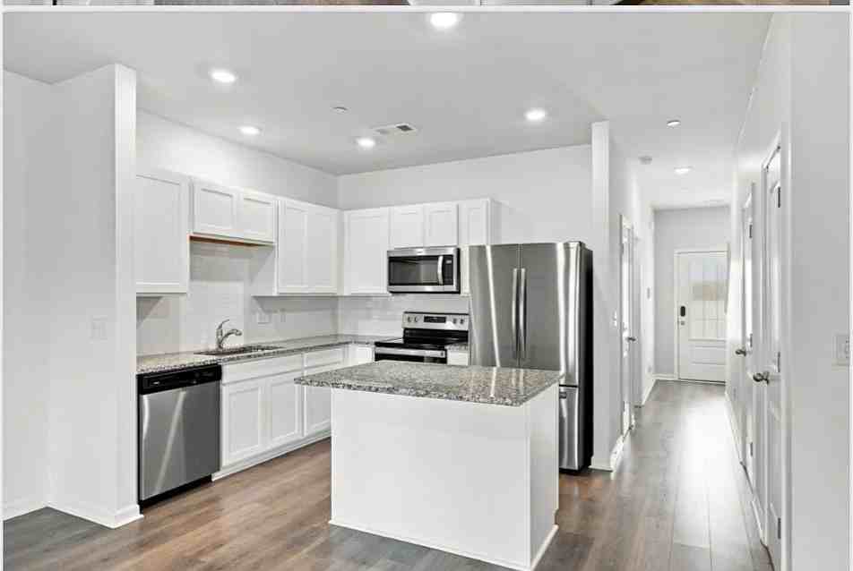 103 Grayson Cir - Photo 7 of 20