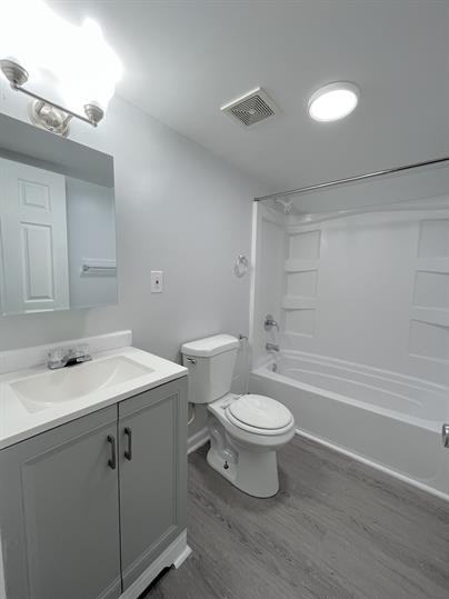 817 East Turner Street104 - Photo 4 of 5
