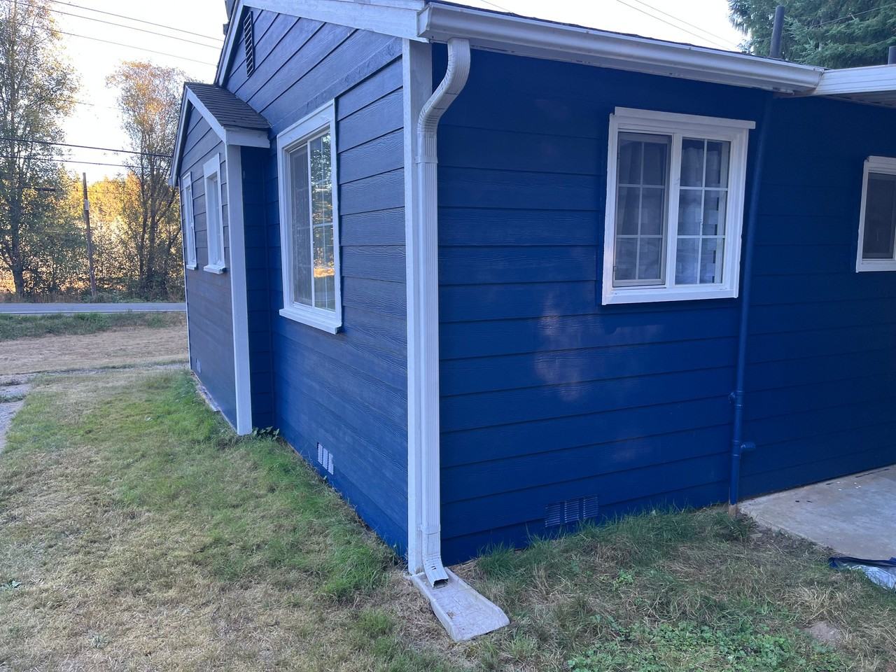 2058 Long Lake Rd Se - Photo 2 of 11