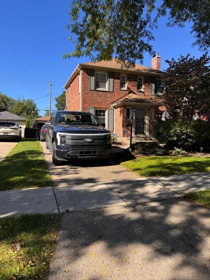 24719 Winona St - Photo 2 of 50