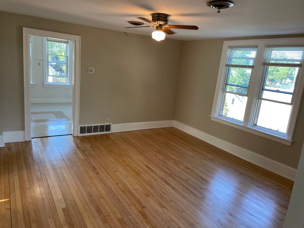 3708 E Cudahy Ave #A - Photo 2 of 11