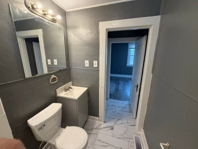 2328 Edwards St - Photo 5 of 12