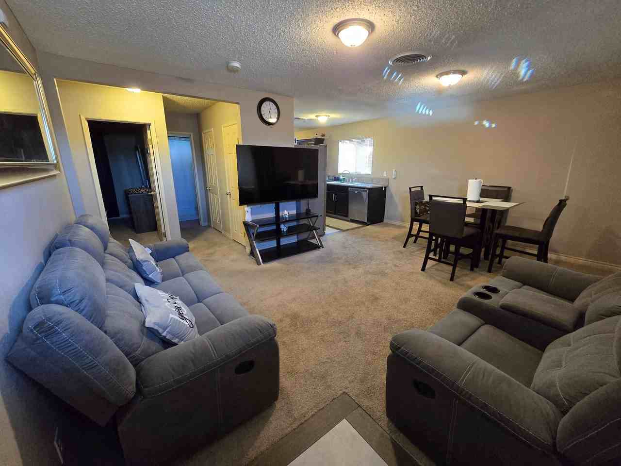873 Aspen Cir - Photo 2 of 18