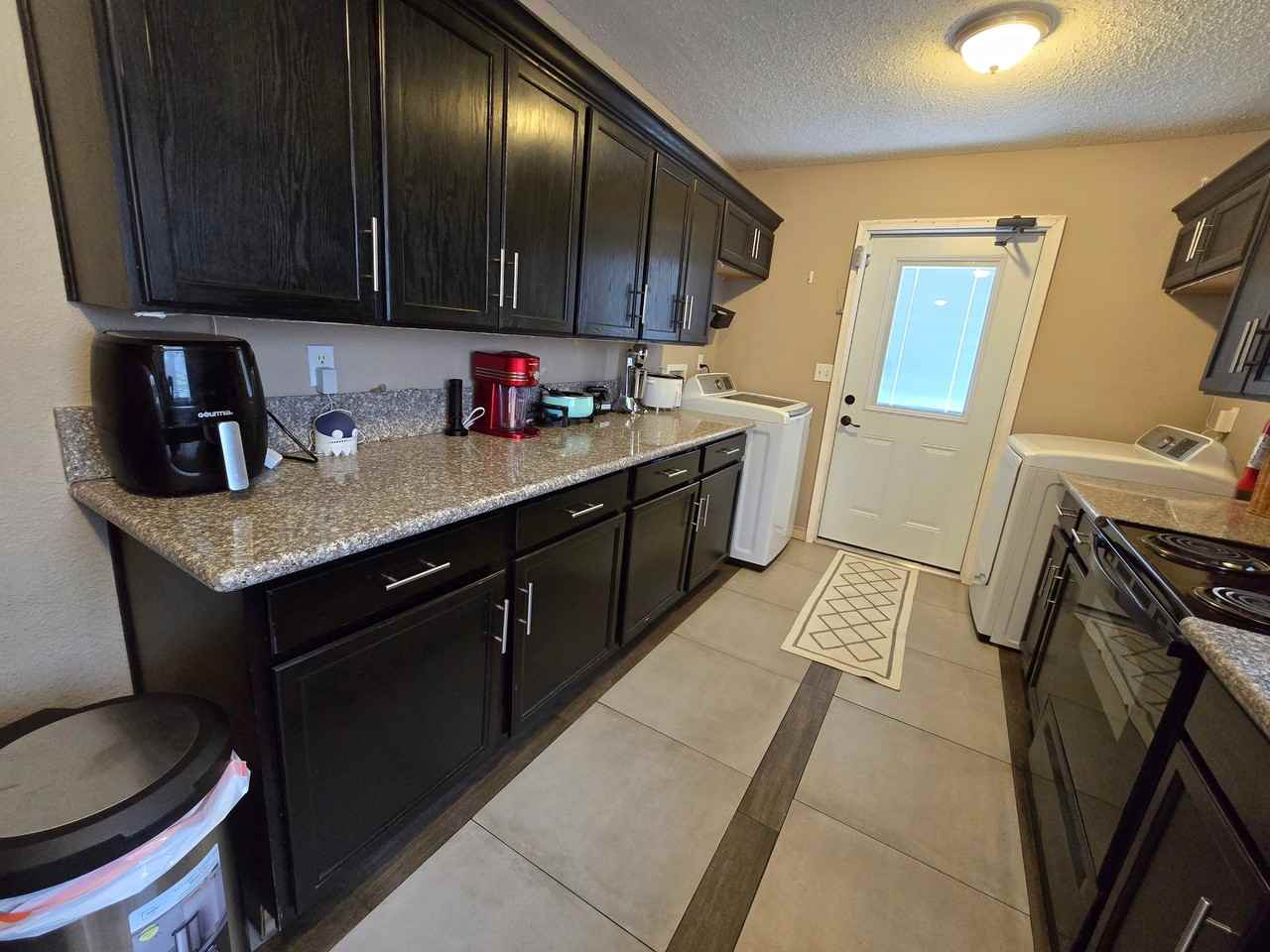 873 Aspen Cir - Photo 5 of 18