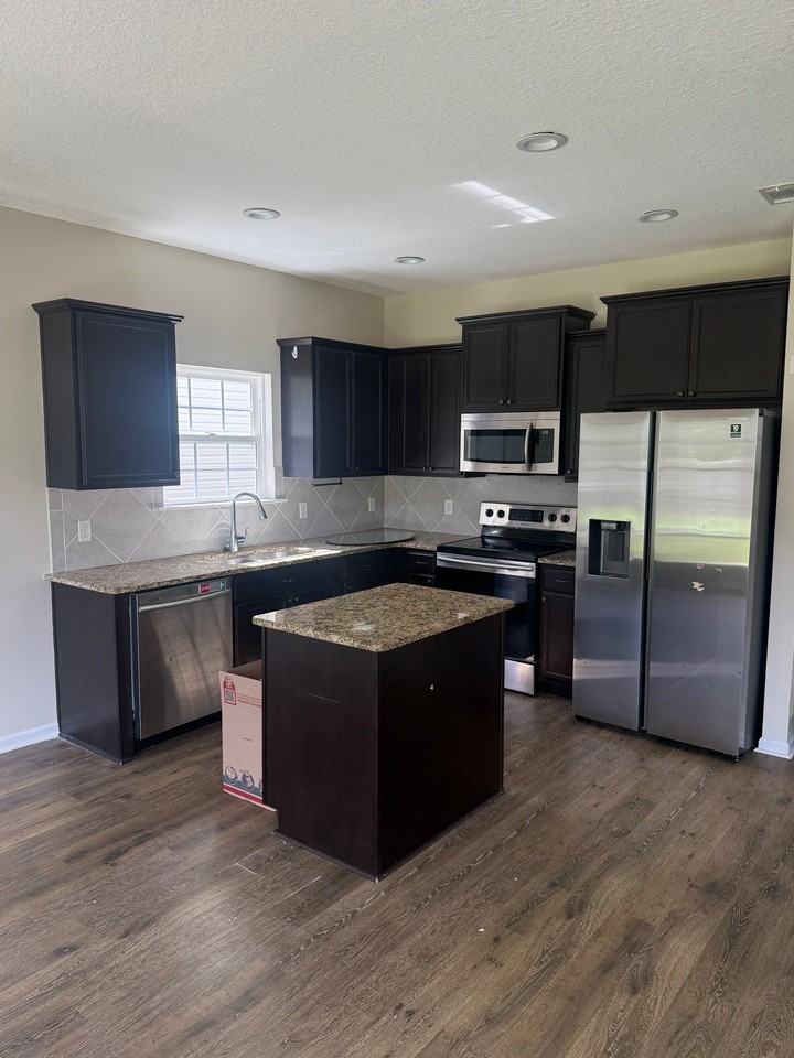 26 Cassels Ct - Photo 4 of 20