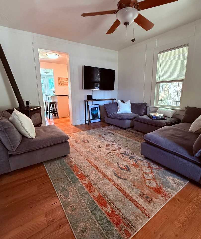 28 Mill Ave - Photo 3 of 15
