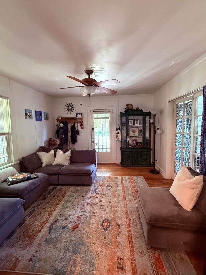 28 Mill Ave - Photo 4 of 15