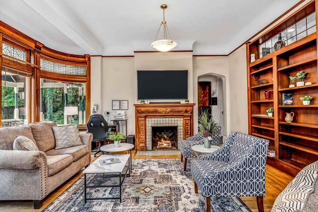 217 Loraine Ave - Photo 4 of 4