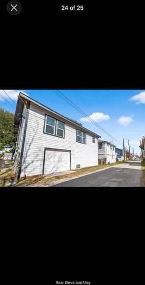 4925 Avenue N 1/2 - Photo 4 of 5