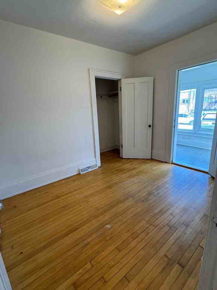 2622 N Stowell Ave - Photo 5 of 17
