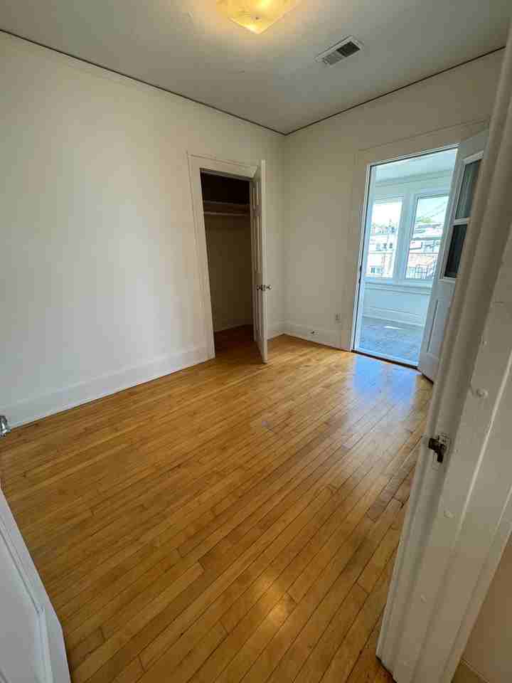 2624 N Stowell Ave - Photo 6 of 16