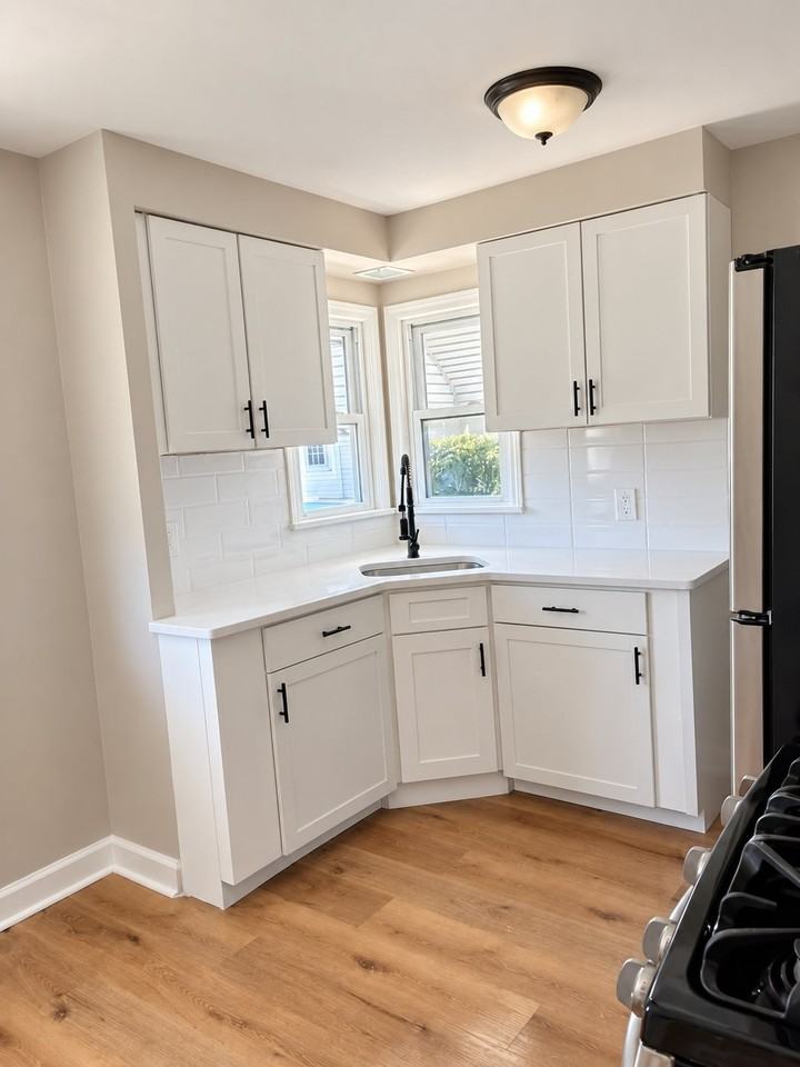 15916 Edgewood Ave - Photo 3 of 10