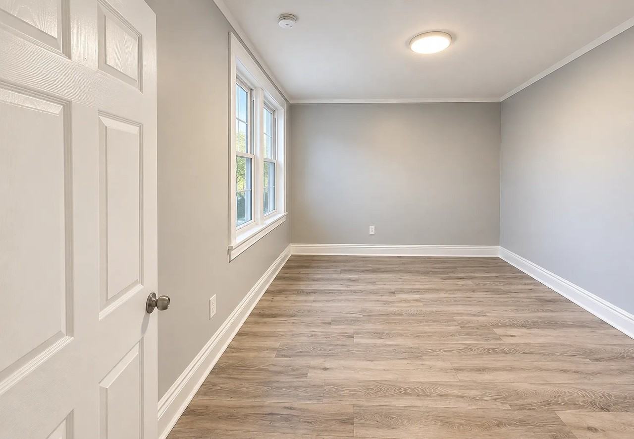 192 Carroll St #53 - Photo 4 of 7