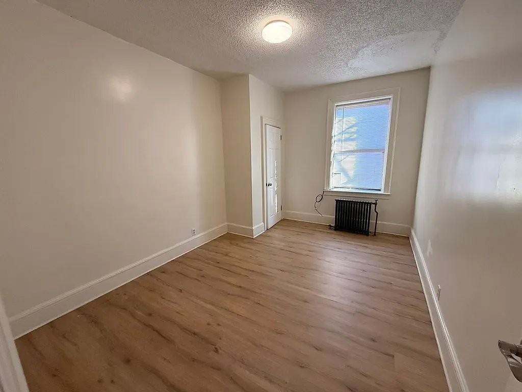 226 66th St #8 - Photo 6 of 9